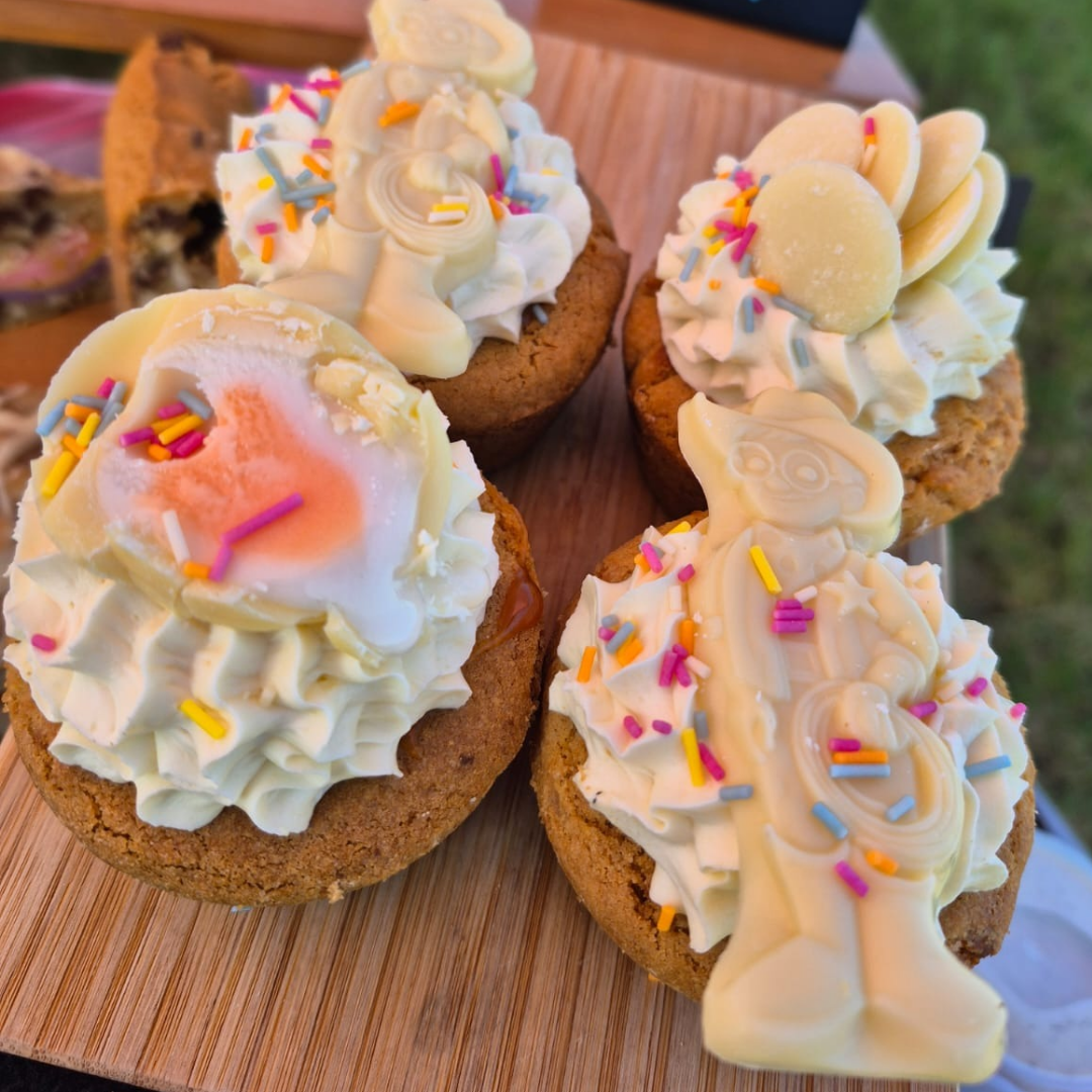 White Chocolate and Caramel Cookie Cup