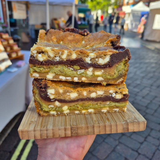 Pistachio Cookie Slice